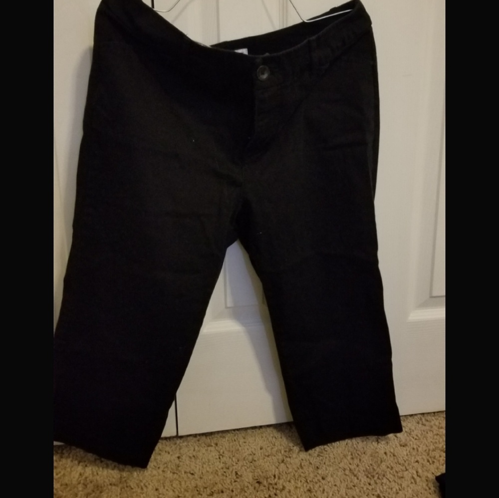 Black knee length pants